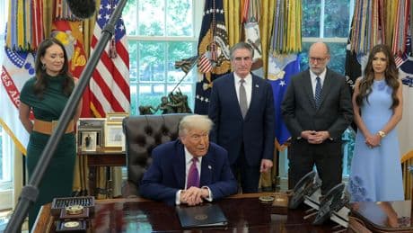Trump pledges "very big force" for June 14 parade protests