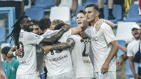 İtalya Serie A'nın açılış maçında Napoli, Sassuolo'yu 2-0 mağlup etti