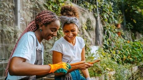 New 'Allotment chic' aesthetic urges fashion lovers to make most of their pre-loved wardrobe