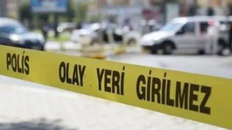 Üvey kızını ağır yaralayan adam intihar etti