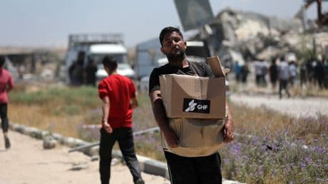Blocage de l’aide humanitaire à Gaza : deux enquêtes ouvertes pour complicité de génocide contre des Franco-Israéliens