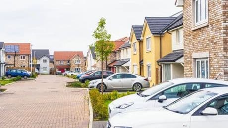 Man hailed for 'petty' revenge on 'entitled' neighbour who kept parking on his driveway
