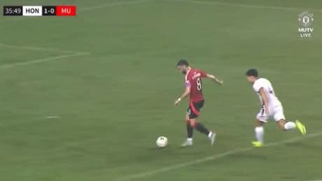 ‘They do not care’ – Fans can’t believe what Bruno Fernandes tried while 1-0 down in potentially his last Man Utd game