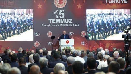 ‘Yenikapı ruhu’ndan ‘iç cephe’ye: Meclisteki 15 Temmuz anmasında 'yeni anayasa' çağrısı