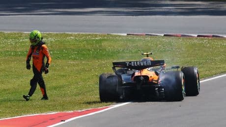 Norris fährt Piastri auf: McLaren-Crash bei Russells Sieg