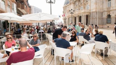 Verano histórico para el empleo: se firmarán casi 700.000 nuevos contratos, un 9,4% más que el anterior y un &quot;récord absoluto&quot;
