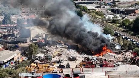 Leicester fire LIVE: Locals warned not to drink tap water as smoke fills sky