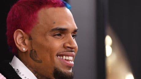 Le chanteur américain Chris Brown inculpé au Royaume-Uni pour agression présumée à Londres