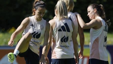 España aspira a una primera fase perfecta