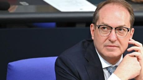 Dobrindt will Bundespolizisten mit Elektroschockgeräten ausstatten