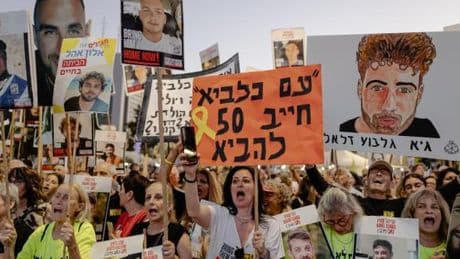 En Israël, les familles d’otages et les opposants à Benyamin Nétanyahou redescendent dans la rue