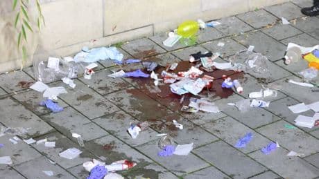 Ein Mann wurde reanimiert - Wieder Messerstecherei in Berlin-Mitte