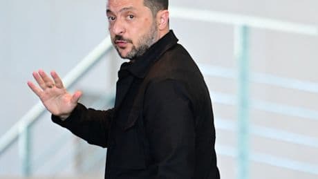Selenskyj fordert Dreier-Treffen und „zuverlässige Sicherheitsgarantien“