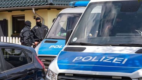 Rechte Straftaten: Zahl der Straftaten gegen Flüchtlinge bislang gesunken
