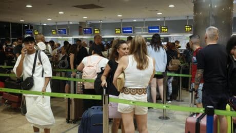 La huelga en el 'handling' de Ryanair comienza con retrasos