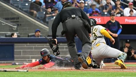Clement has four hits in Jays’ 11-7 win over A’s