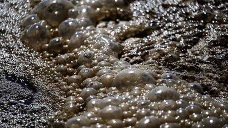 Havarie: Abwasser strömt aus Schacht im Eichsfeld