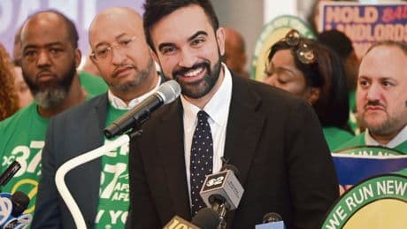 Donald Trump, les oligarques et une partie des démocrates : à New York, ils font front contre le candidat socialiste Zohran Mamdani