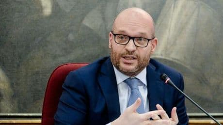 Veneto, ipotesi Fontana candidato. FdI e FI: «Ma niente lista Zaia»
