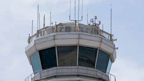 Luftfahrt: Wieder Ausfall an US-Airport - Kurz kein Kontakt zu Piloten
