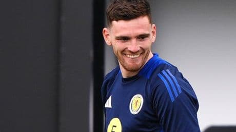 Andy Robertson rubs salt into Man Utd wounds over transfer mistake - 'He is a king!'
