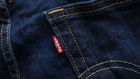 Beliebtes Modell: Bekannte Jeans: Levi's 501 mehr als die Hälfte reduziert
