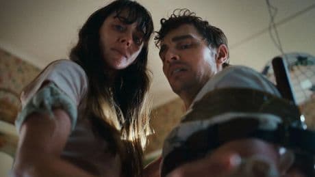 Dans « Together », un couple fusionnel passé à la moulinette du « body horror »
