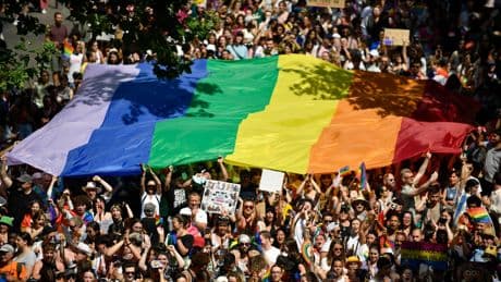 «Eros», ce collectif gay opposé aux «dérives LGBT», aux «gauchistes» et à l’immigration qui va défiler à la marche des fiertés