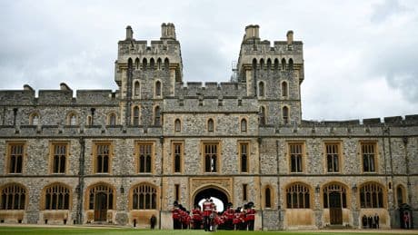 Man arrested on suspicion of breaking into Windsor Castle grounds