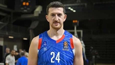 Anadolu Efes'te Ercan Osmani'nin sözleşmesi 2 yıl uzatıldı