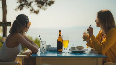 Kein Alkohol mehr ab 14 Jahren: Warum Bayern begleitetes Trinken stoppen will