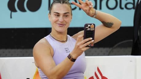 Sabalenka impone su pegada y vence a Gauff para conquistar el tercer título en Madrid
