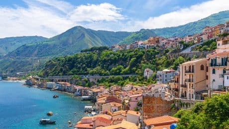 I love traveling to Italy, but always skip the Amalfi Coast. Here are 4 seaside destinations I like to visit instead.
