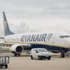 Taxes sur les billets d’avion : la compagnie Ryanair annonce supprimer trois dessertes en France