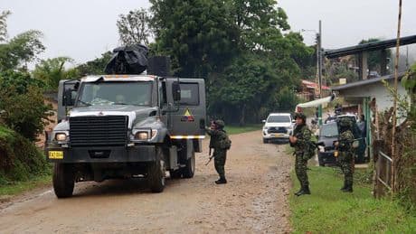 Colombie : au moins trois morts dans un bombardement militaire contre un cartel de drogue