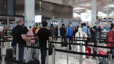 Uçak yolcularına 11 Eylül’den beri süren yasak kalkıyor
