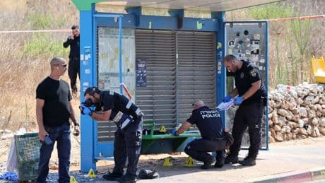 Israël: huit soldats blessés après une attaque à la voiture-bélier