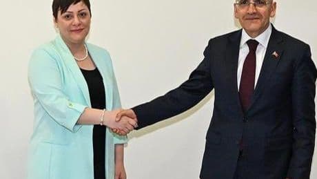 Bakan Şimşek Endonezya Maliye Bakanı ile görüştü