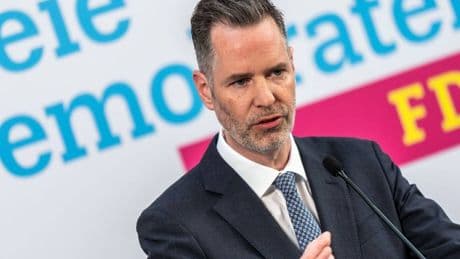 FDP-Parteitag in Berlin: Verjüngung und Kontinuität – Die Neuaufstellung der FDP