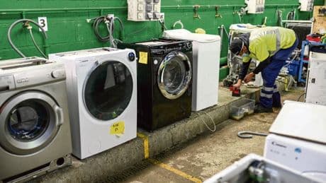 « Nos structures sont des outils pour réparer des vies » : jusqu’à 1 000 emplois menacés à Envie, le spécialiste de réemploi d’appareils électroménagers