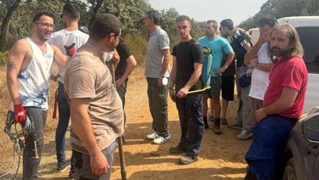 Cuando el pueblo salva al pueblo: «La gente se cansó de esperar medios y fuimos a por el fuego»