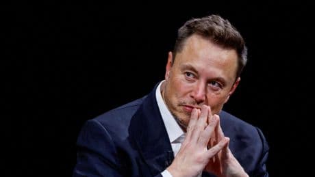 Los accionistas de Tesla ofrecen un cheque mil millonario a Elon Musk para que se centre en el proyecto principal de la compañía: “Un trato es un trato”
