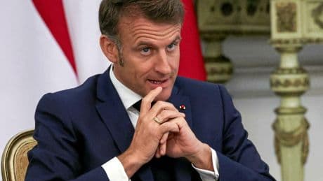 Suspension de MaPrime Rénov : Macron exhorte le gouvernement à ne pas « céder aux facilités »