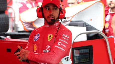 Lewis Hamilton schrok van ’heftige’ in Zandvoort opgelopen gridstraf: ’Hoorde het pas thuis’