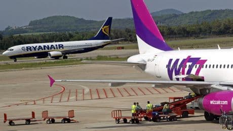 La 'low cost' Wizz Air se hunde en Bolsa un 28% tras ganar un 41% menos