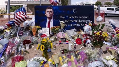'Oye, fascista' y 'Bella Ciao': los mensajes grabados en la munición de Tyler Robinson para asesinar a Charlie Kirk