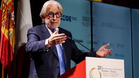 Sánchez Llibre asegura que "volverán a Cataluña muchas más empresas"