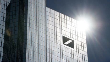 Digitales Wertpapiergeschäft: Deutsche Bank versus Trade Republic und Co.