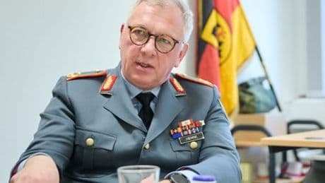 Bundeswehr: Generalmajor Andreas Henne zweifelt an Wehrdienst ohne Pflichtelemente