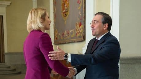 Albares expresa en Ucrania el apoyo de España a un tribunal para juzgar la agresión rusa